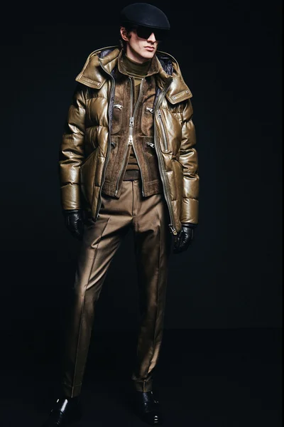 Look 18